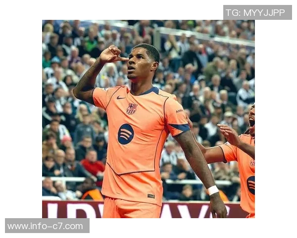 巴萨关注16岁瓦雷拉计划待定拉什福德未来再做决策